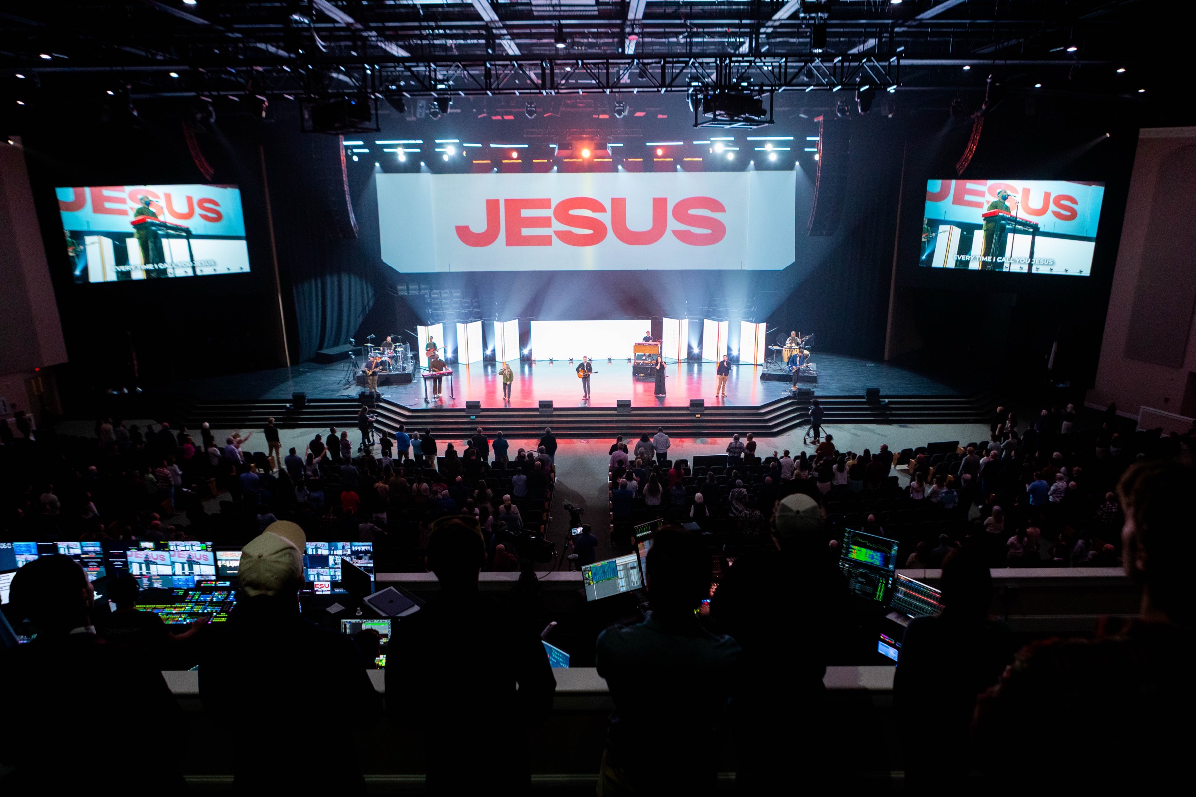Thomas Road Baptist Church worship service and media production